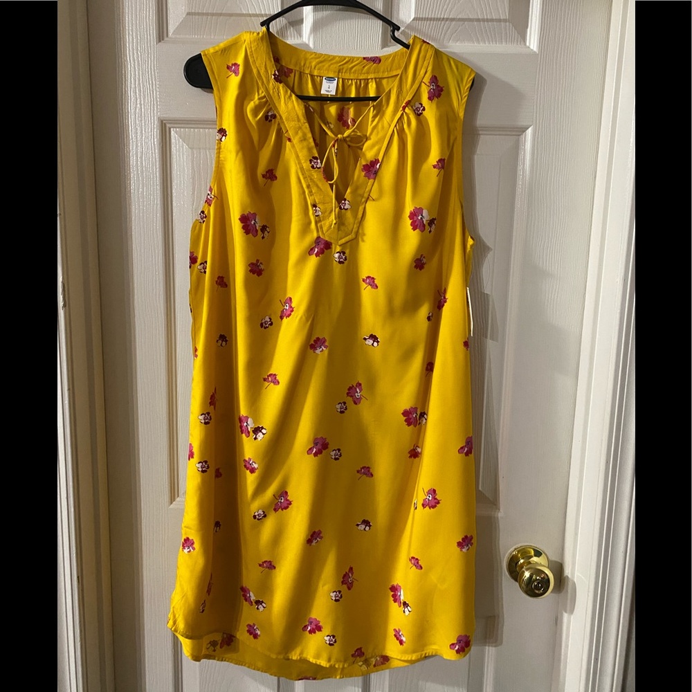 NWT OLD NAVY YELLOW FLORAL PRINT DRESS. Sz XL.